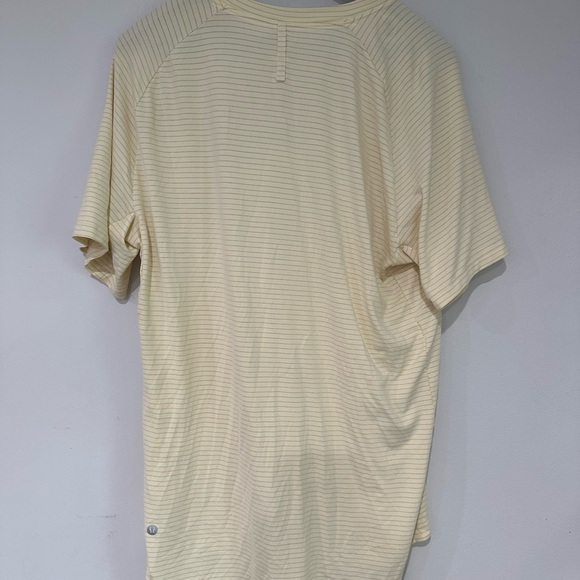 Lulu, large, worn once, perfect condition, yellow - Picture 1 of 3